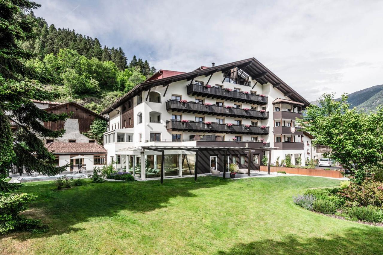 Hotel Der Mohrenwirt **** Burgeis Zewnętrze zdjęcie
